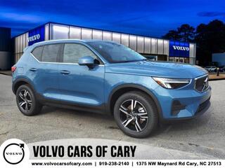 2025 Volvo XC40