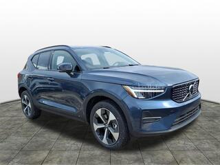 2026 Volvo XC40