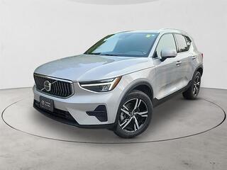 2025 Volvo XC40