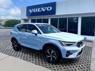 2025 Volvo XC40