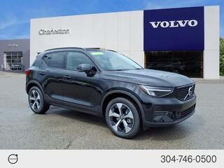 2026 Volvo XC40