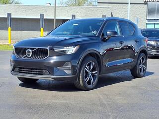 2023 Volvo XC40