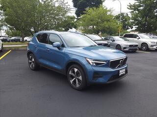 2024 Volvo XC40