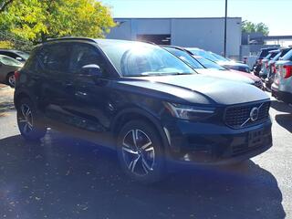 2024 Volvo XC40