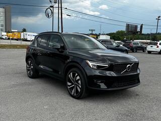 2024 Volvo XC40