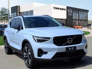 2024 Volvo XC40