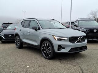 2026 Volvo XC40