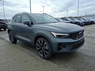 2026 Volvo XC40