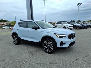 2026 Volvo XC40