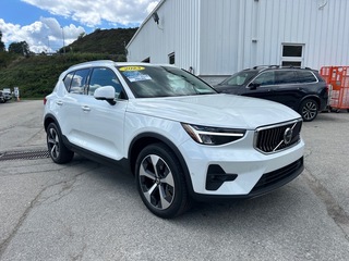 2023 Volvo XC40