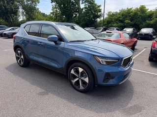 2023 Volvo XC40
