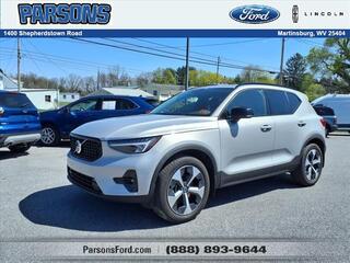 2023 Volvo XC40