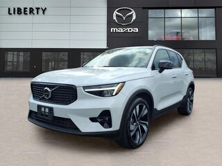 2023 Volvo XC40