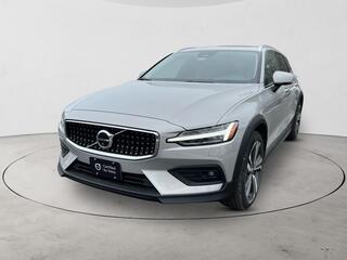 2025 Volvo V60 Cross Country for sale in Matteson IL