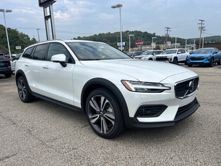 2026 Volvo V60 Cross Country