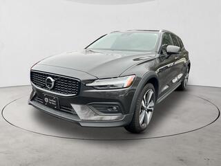 2025 Volvo V60 Cross Country for sale in Matteson IL