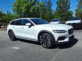 2025 Volvo V60 Cross Country for sale in Cary NC