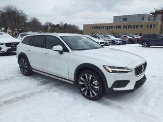 2025 Volvo V60 Cross Country for sale in Rochester NY