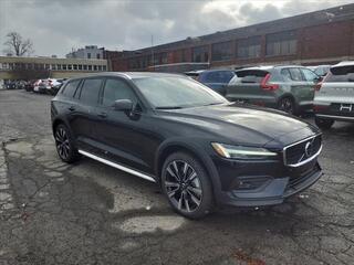 2025 Volvo V60 Cross Country for sale in Rochester NY