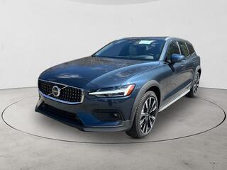 2026 Volvo V60 Cross Country