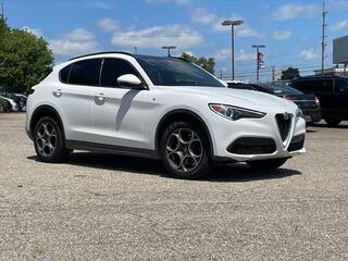 2022 Alfa Romeo Stelvio