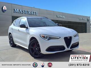 2022 Alfa Romeo Stelvio