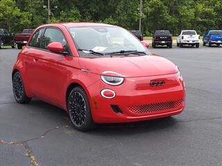 2024 Fiat 500e